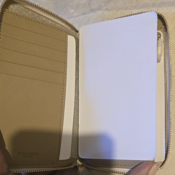 MENS  OR WOMENS  AUTHENTIC COACH DYLAN VARSITY TOTE BAG AND WALLET SET - Picture 3 of 15